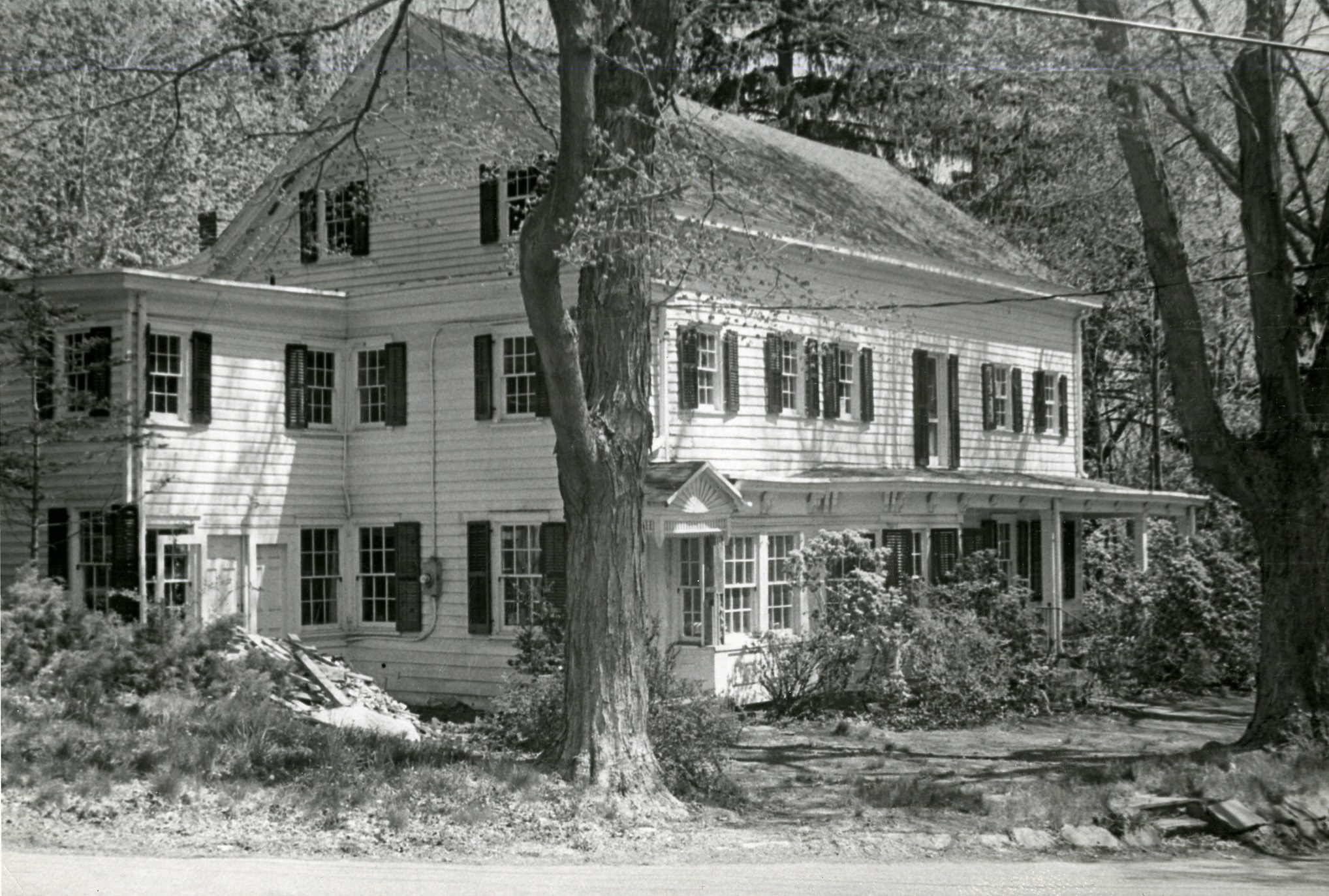 Davenport House (1974)