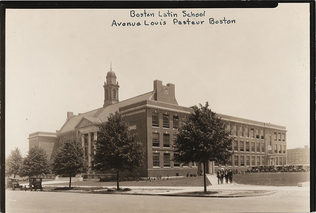 Boston Latin school at its current site in the early twentieth century.