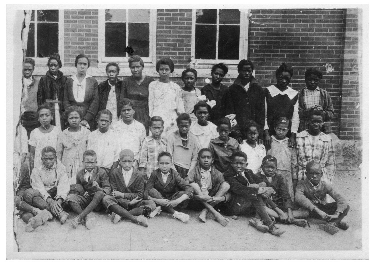 Photograph of students at Blackshear School of Austin, TX in the 1920s.