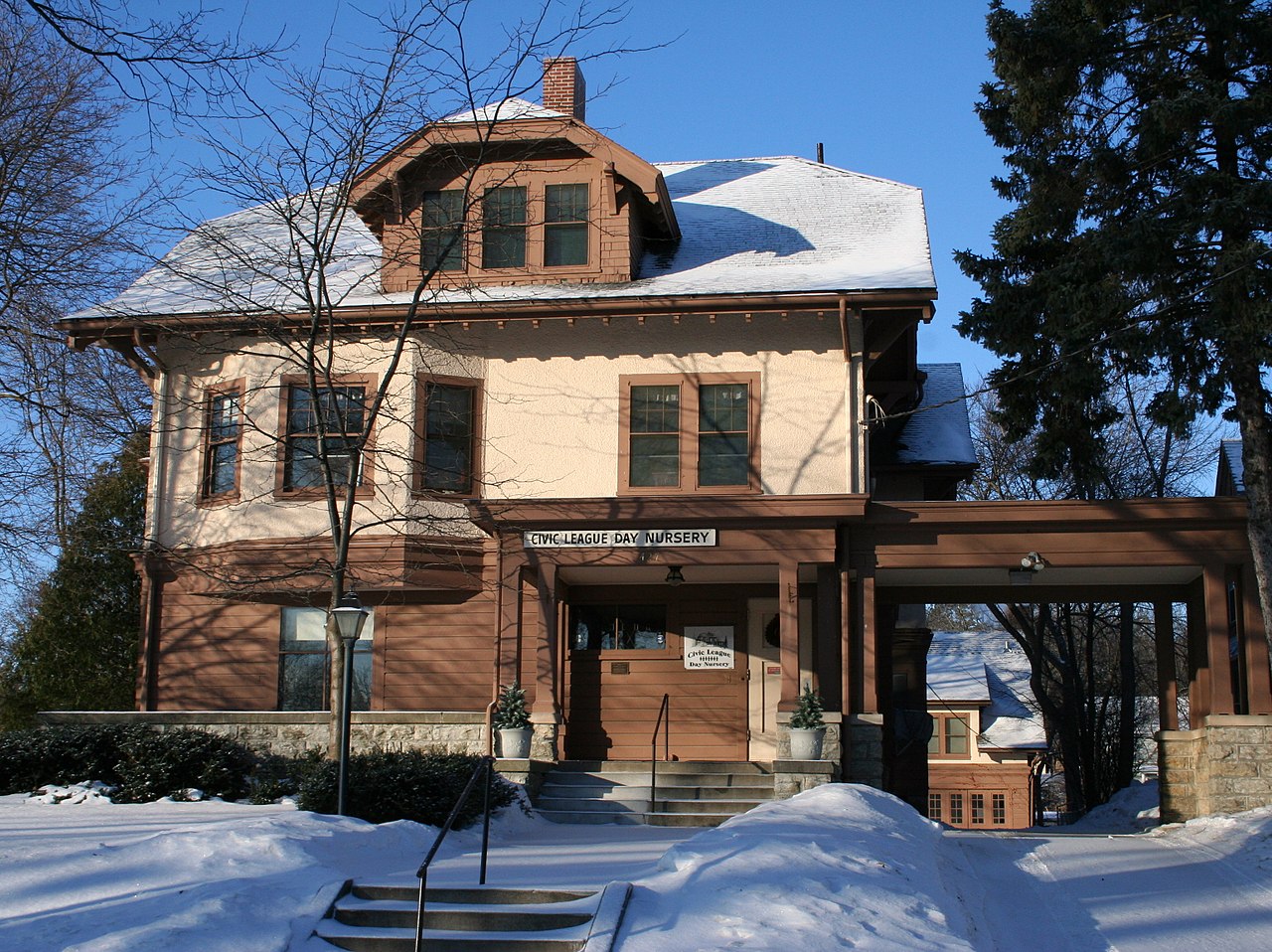 This historic home belonged to Dr. Donald C. Balfour, one of leading physicians of the Mayo Clinic for much of the early 20th century.