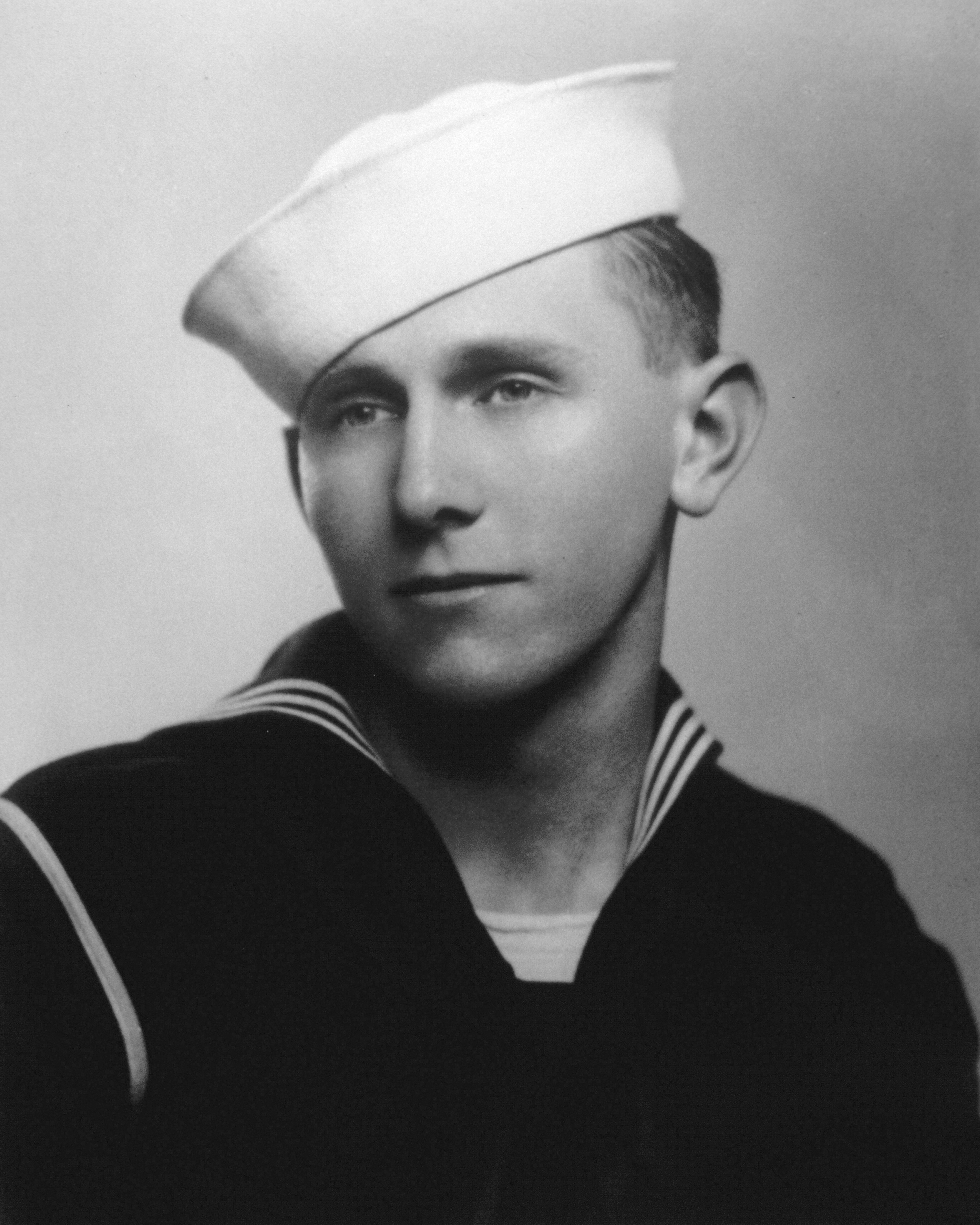Munro's official service picture. This image was found at-
https://www.uscg.mil/history/people/MunroPhotoGallery.asp