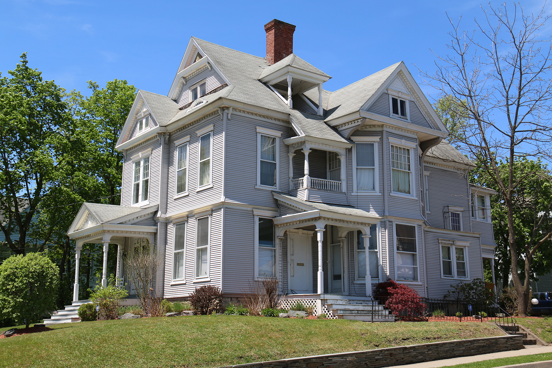 The Horton House, 72 Riverside Drive