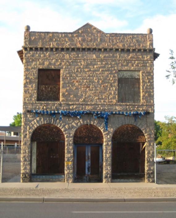 2012 photo of Stranges Grocery from NRHP nomination (Parris 2012)