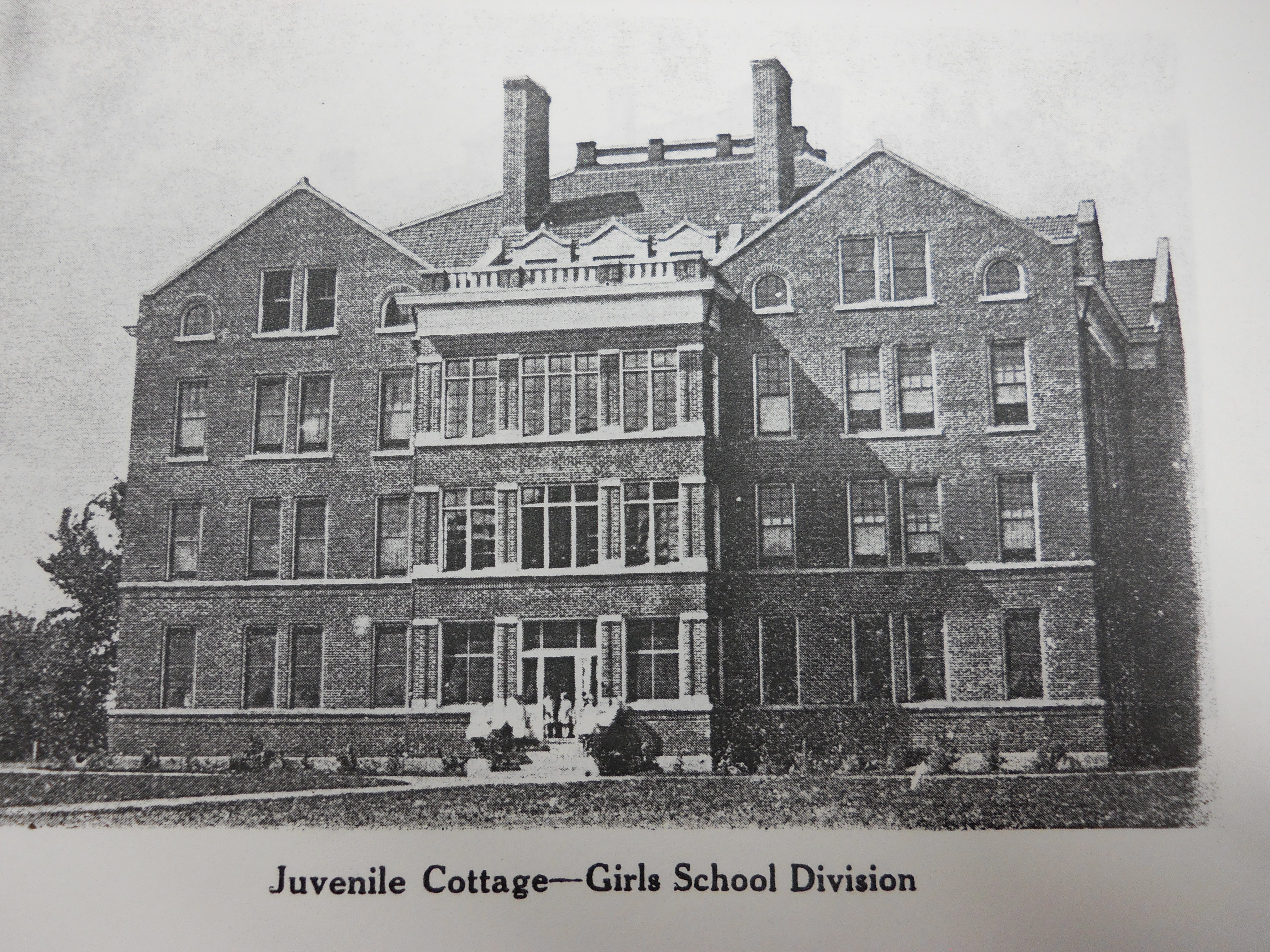 Juvenile Girls Cottage 1919.  Currently the Central Office of Glenwood Community School District and Kids Place Daycare.  Courtesy of Glenwood Public Library.
