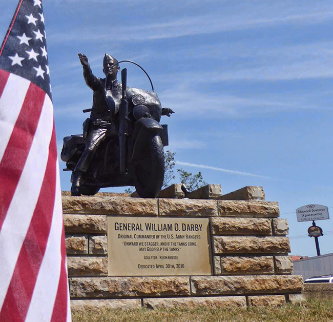 Photo of the bronze statue commemorating General Darby