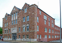  The First Baptist Church Education Building