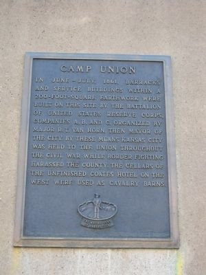 A historical marker plaque was installed in 1957 by the Native Sons and Daughters of Greater Kansas City. Image obtained from the Historical Marker Database.