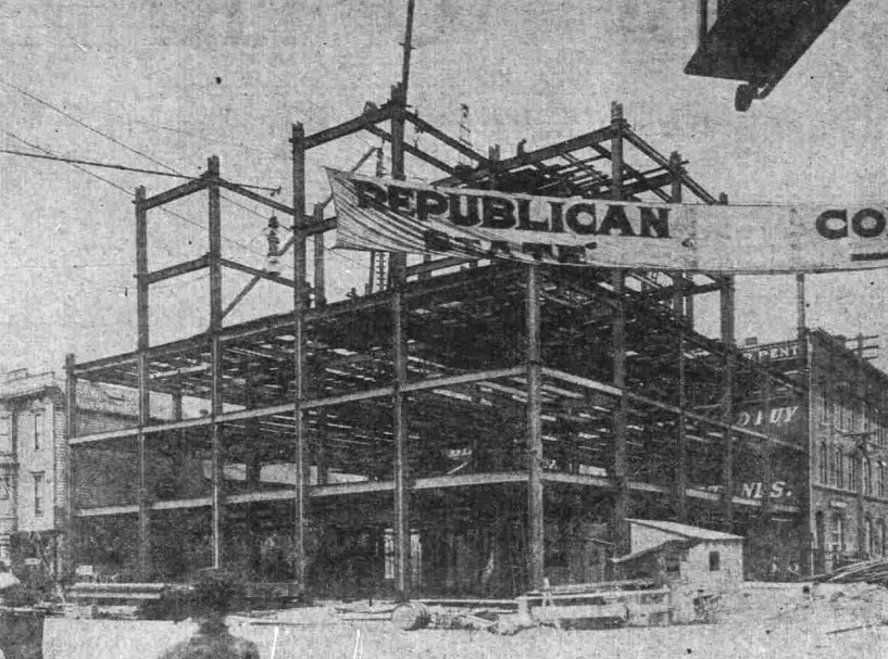 1906 Construction (Source: By Unknown - The Sunday Oregonian, Public Domain, https://commons.wikimedia.org/w/index.php?curid=59429245)