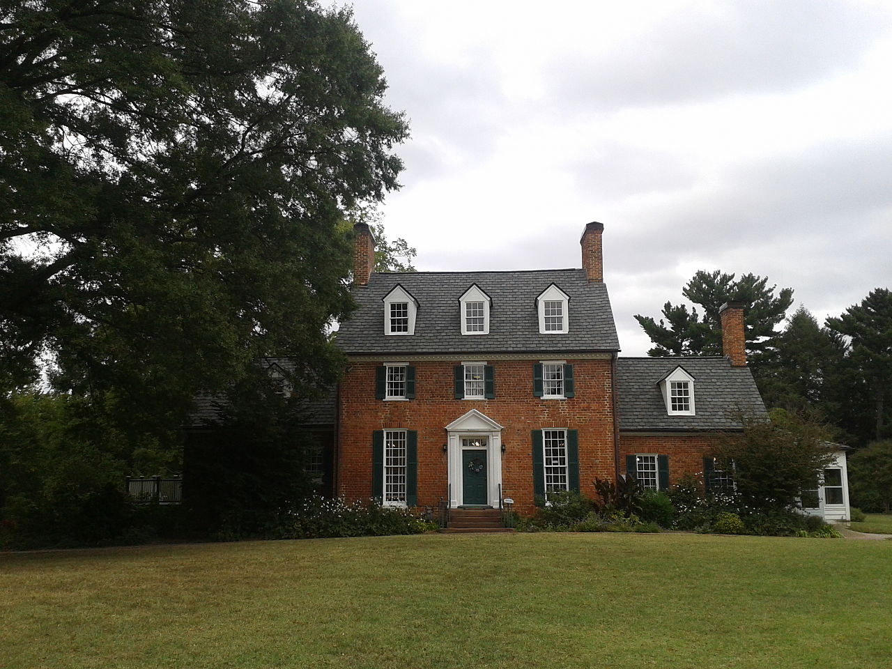 Green Spring Gardens is a historic former plantation that is now a public park. The house was built in 1784 and is one of the few surviving homes of the period in the county.