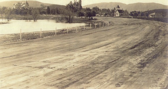 Lakeside Auto Speedway Track