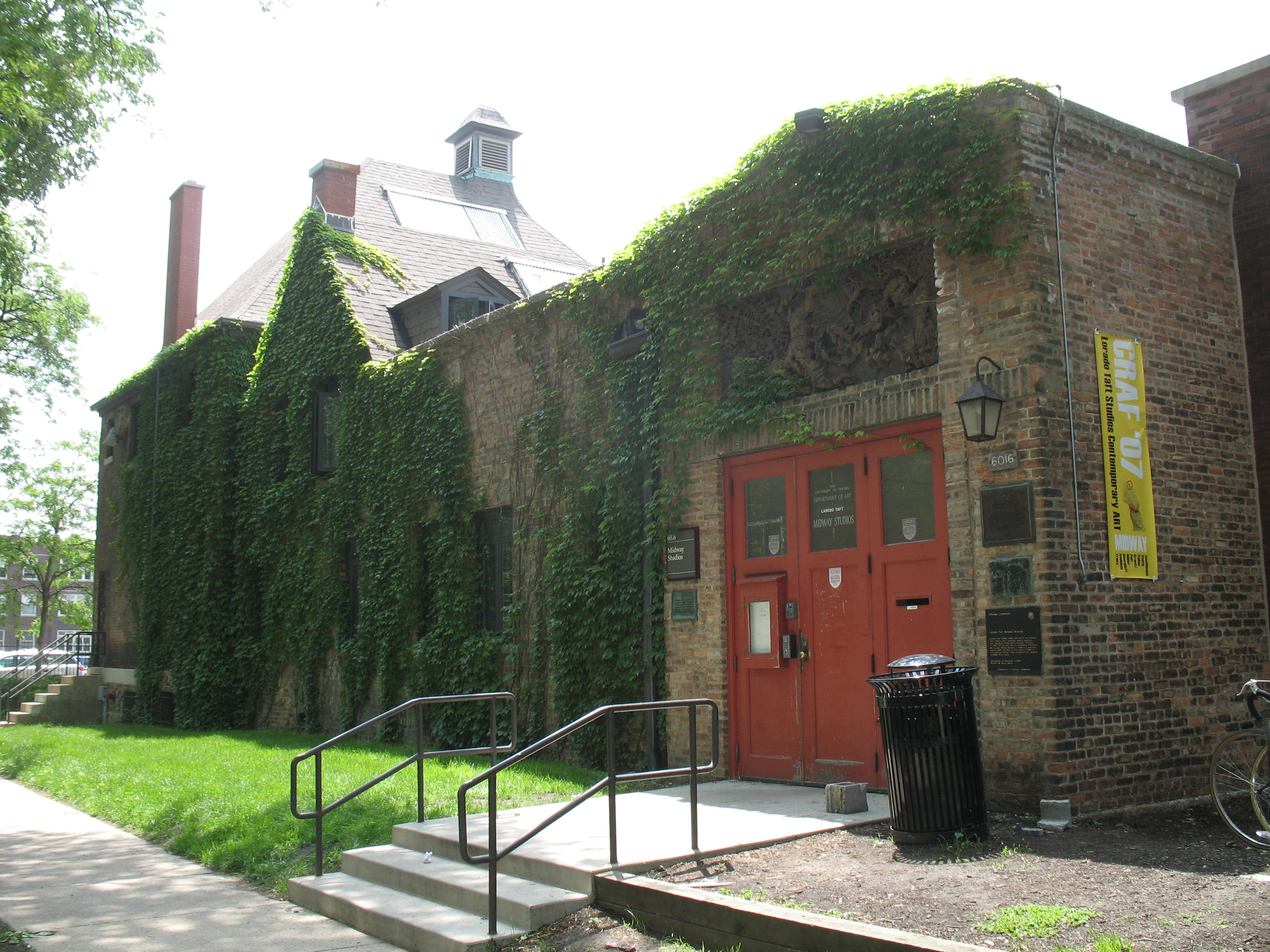 Established in 1907, this studio became the epicenter of artistic exploration in this section of Chicago and the work of artists at this studio influenced for decades to come. 