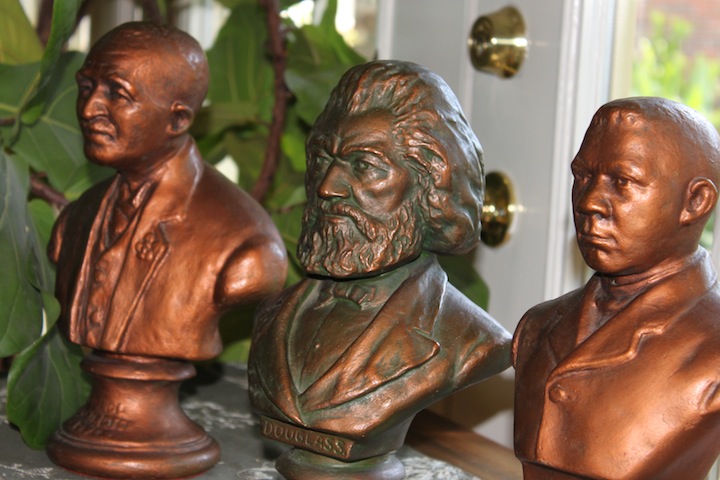 Signature sculptures created by Hathaway in Washington D.C.