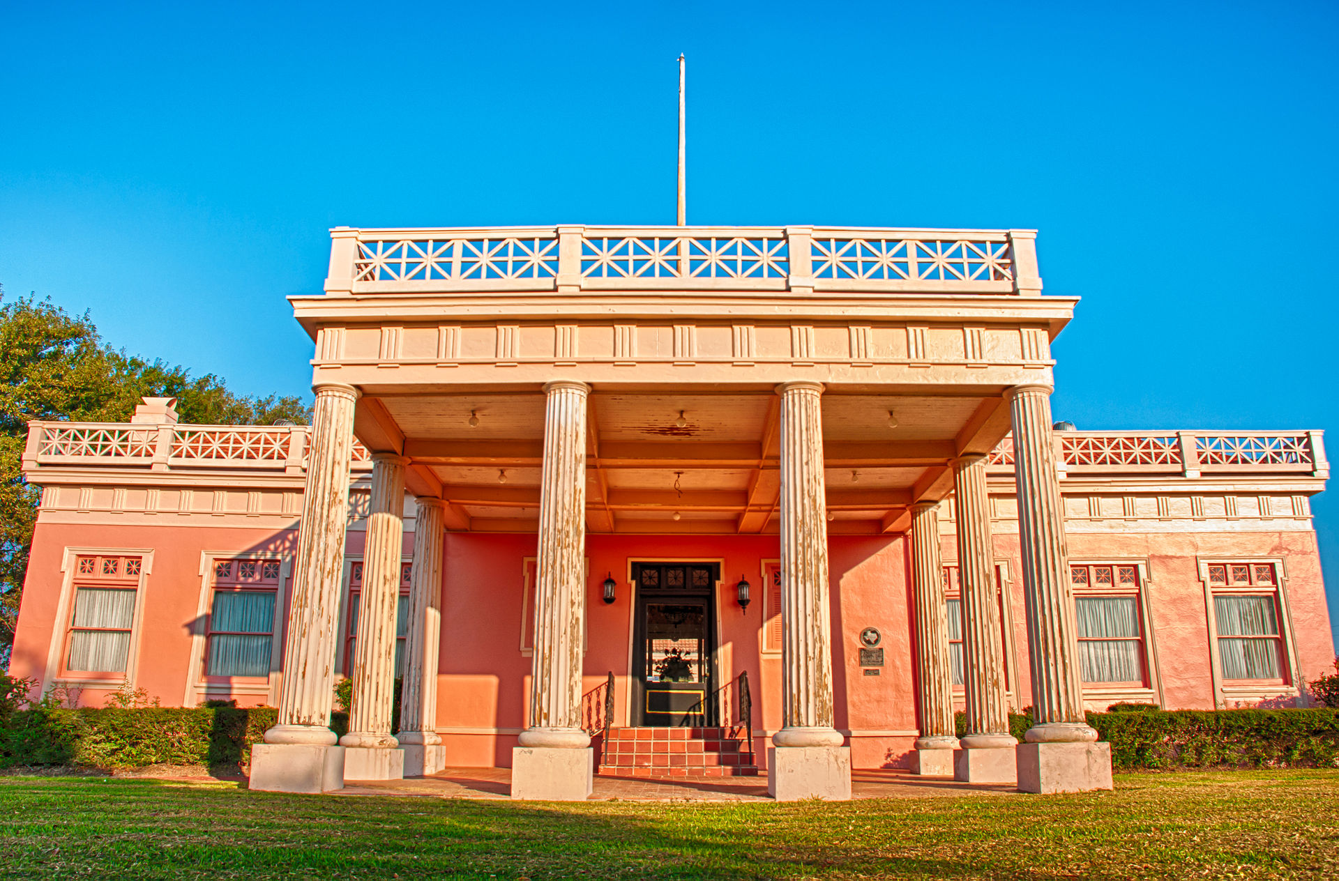 Pompeiian Villa was built in 1900 and is today operated by the Museum of the Gulf Coast.