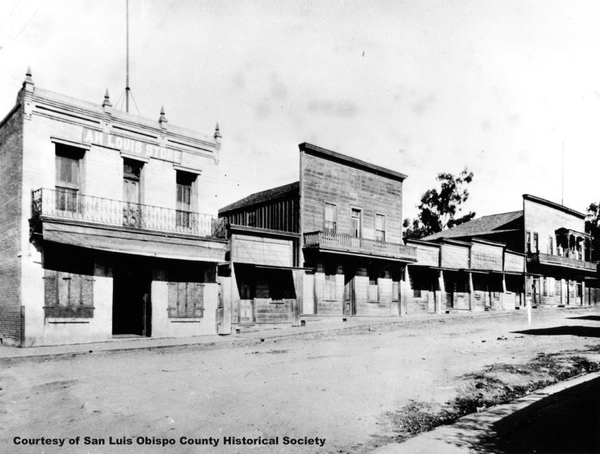 Ah Louis Store and its neighbors on Palm Street (1910)