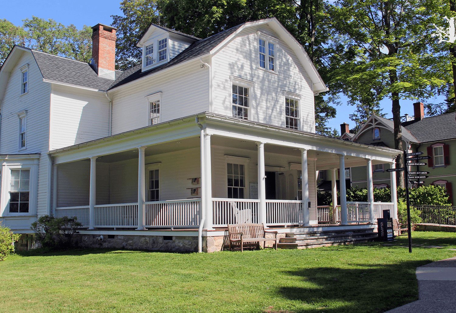 The museum was located in this historic structure, which was built by two Revolutionary War officers in 1783.