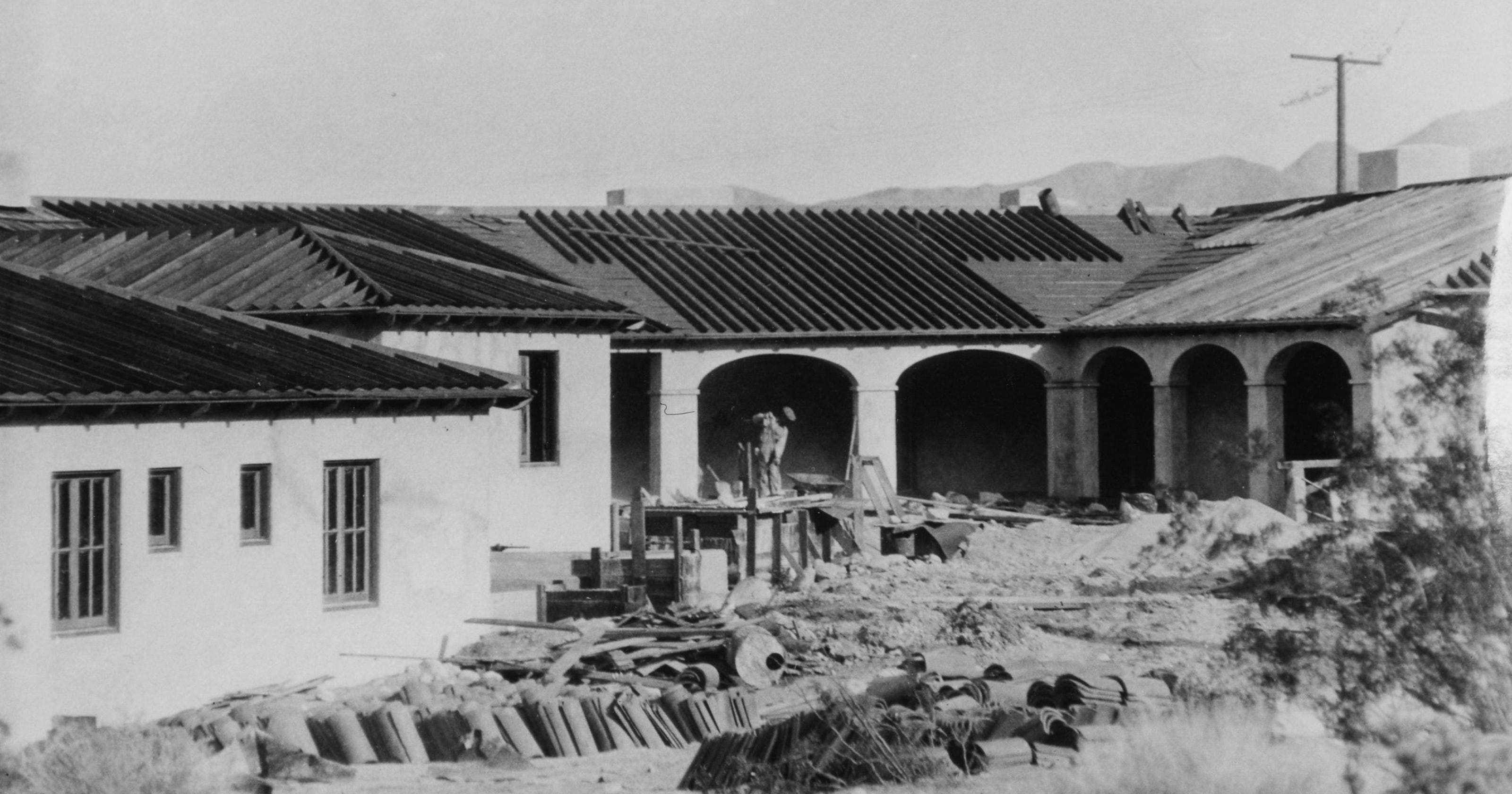 Building the Ingleside Inn, 1924