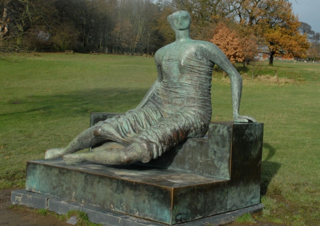 Henry Moor's 'Draped Woman'