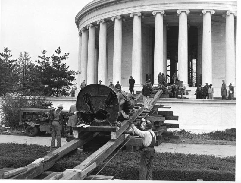 The 5-ton Jefferson statue was rolled up a ramp to the memorial. Photo courtesy of the National Park Service.