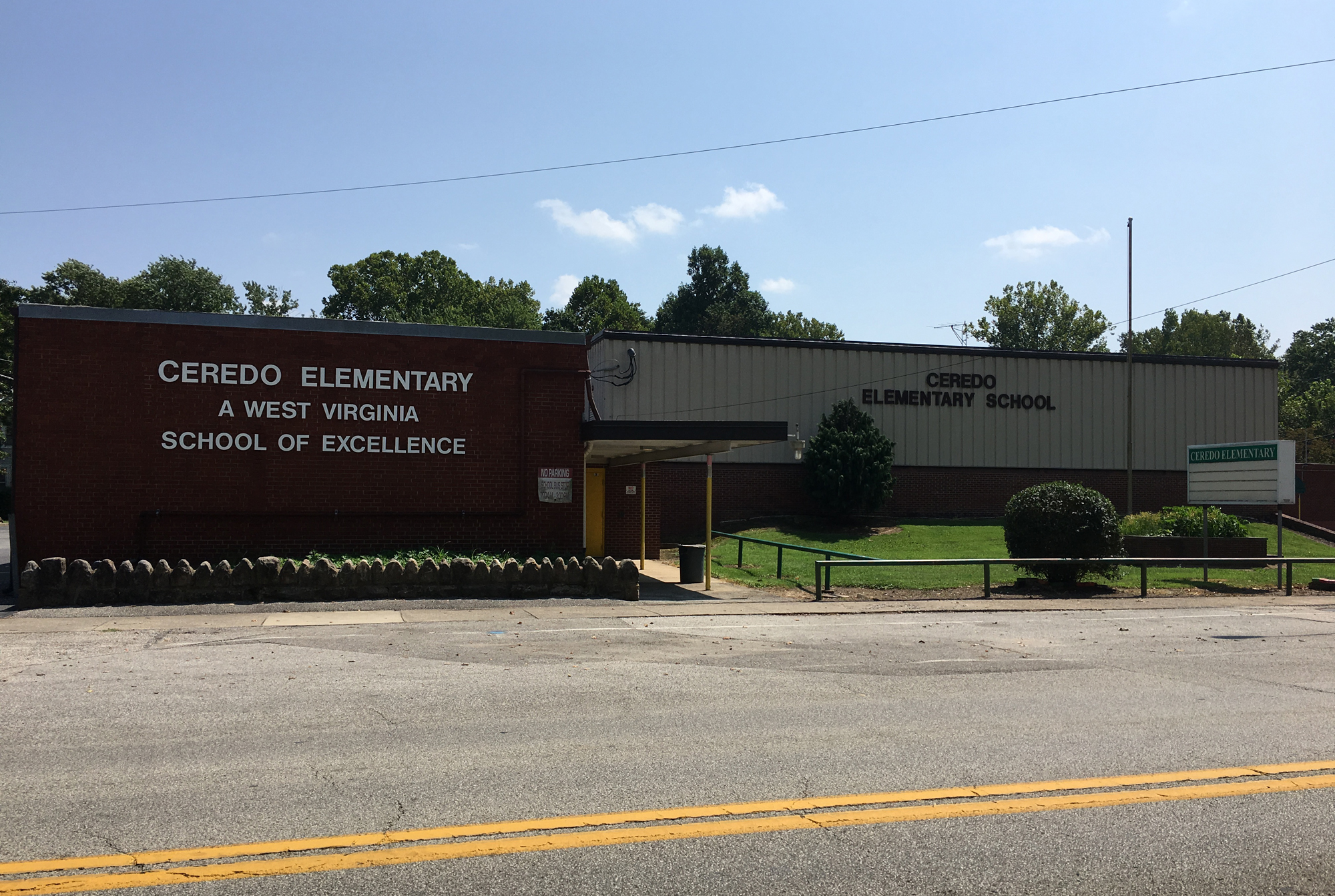 The Ceredo Elementary School Building today. It currently lies vacant and its future is uncertain. Image courtesy of the author.