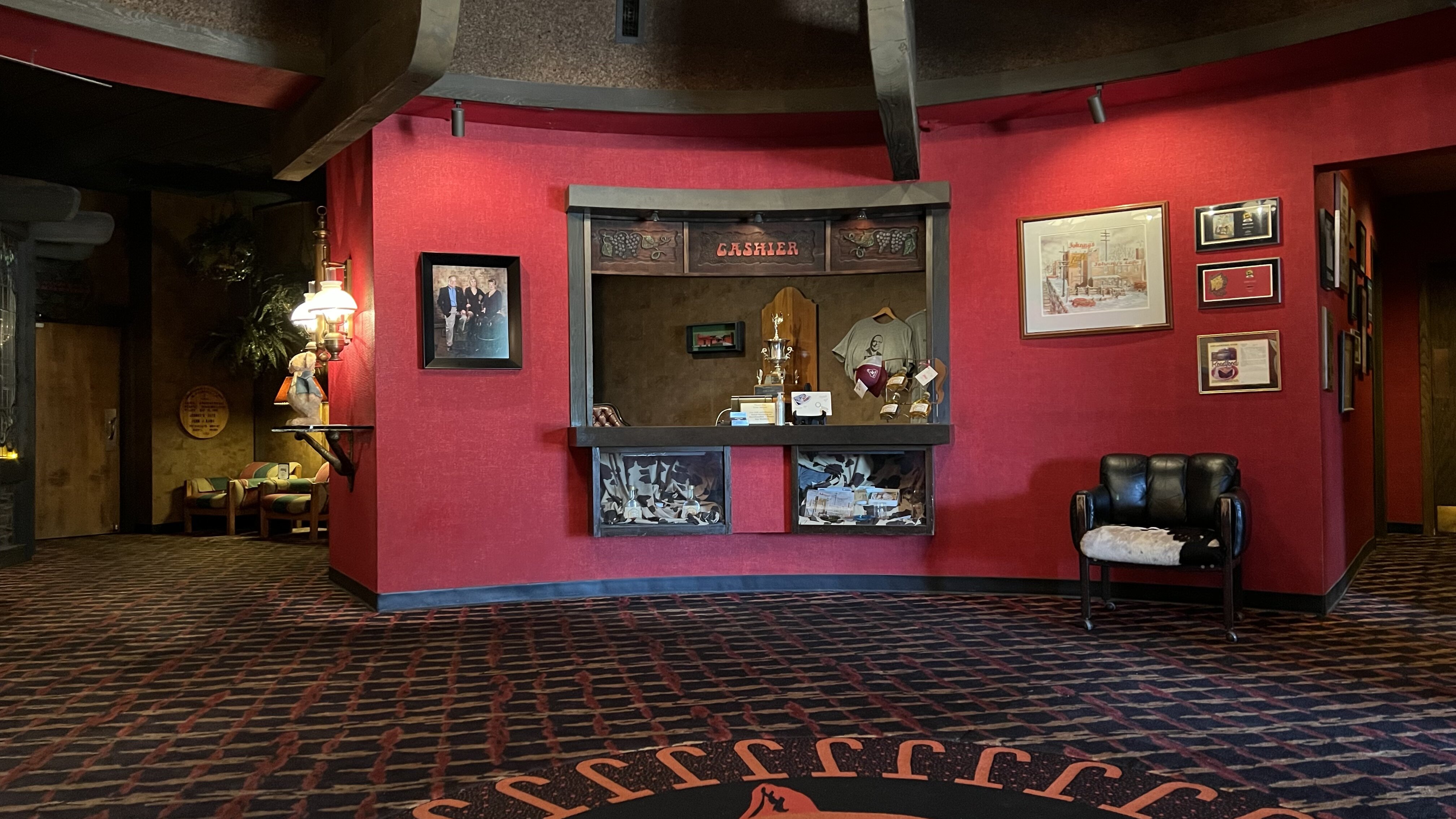 Johnny's Cafe A Slice of Omaha History with Your Meal Clio