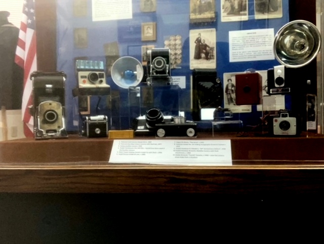 Audio equipment, Gadget, Table, Cameras & optics