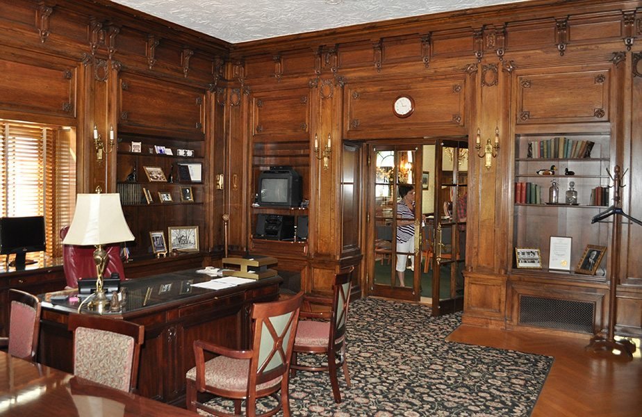 The Mayor's Office. Source: KAS Interior Design.