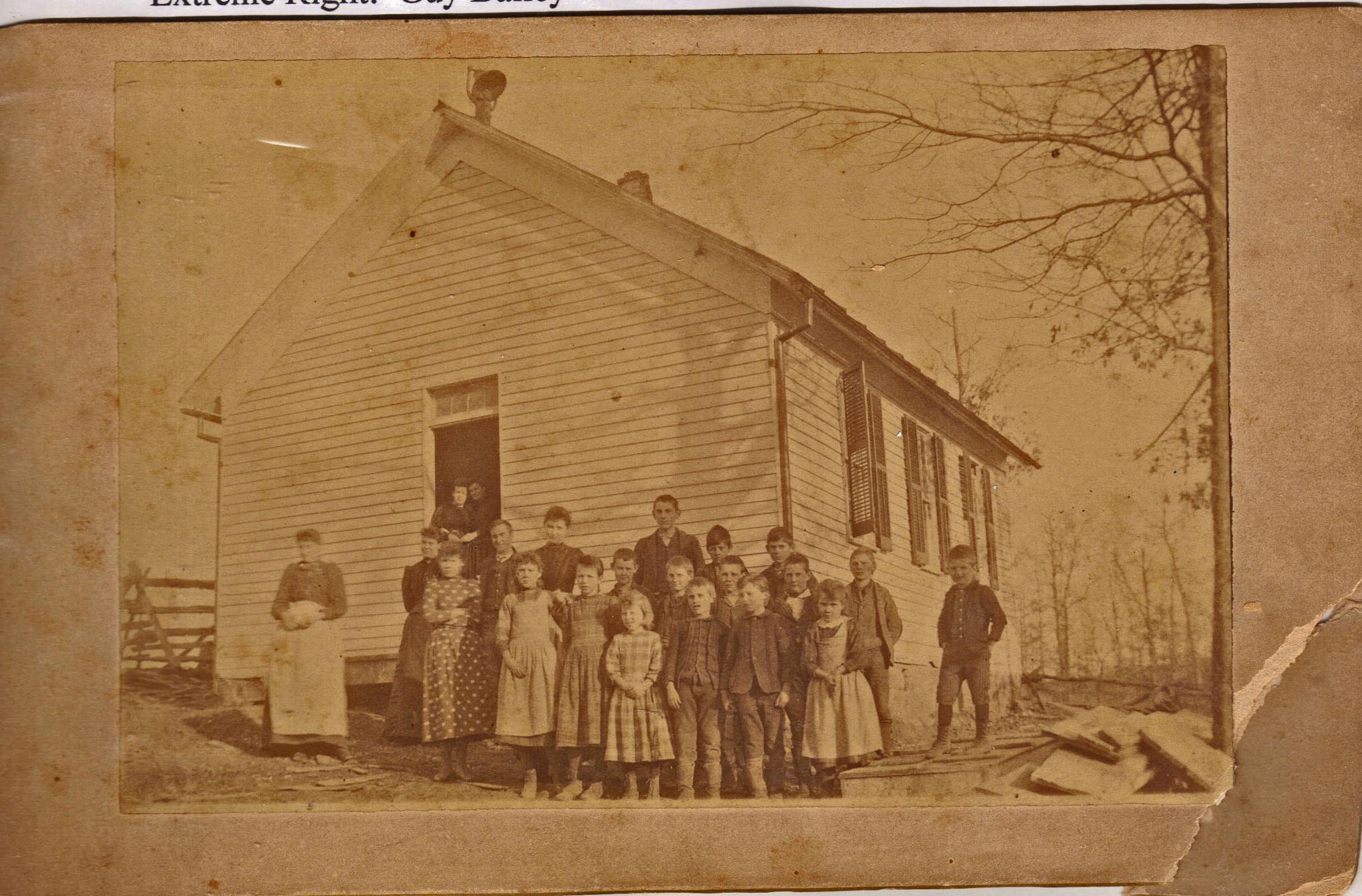 Image from 1900 of a class in the Lubeck District of West Virginia.