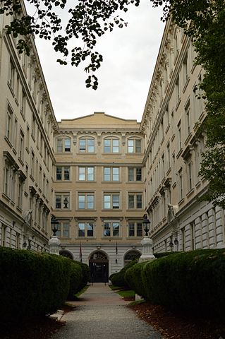 The Ambassador Apartments feature the Italian Renaissance style and was designed by a Hartford architectural firm and constructed between 1817 and 1921. 