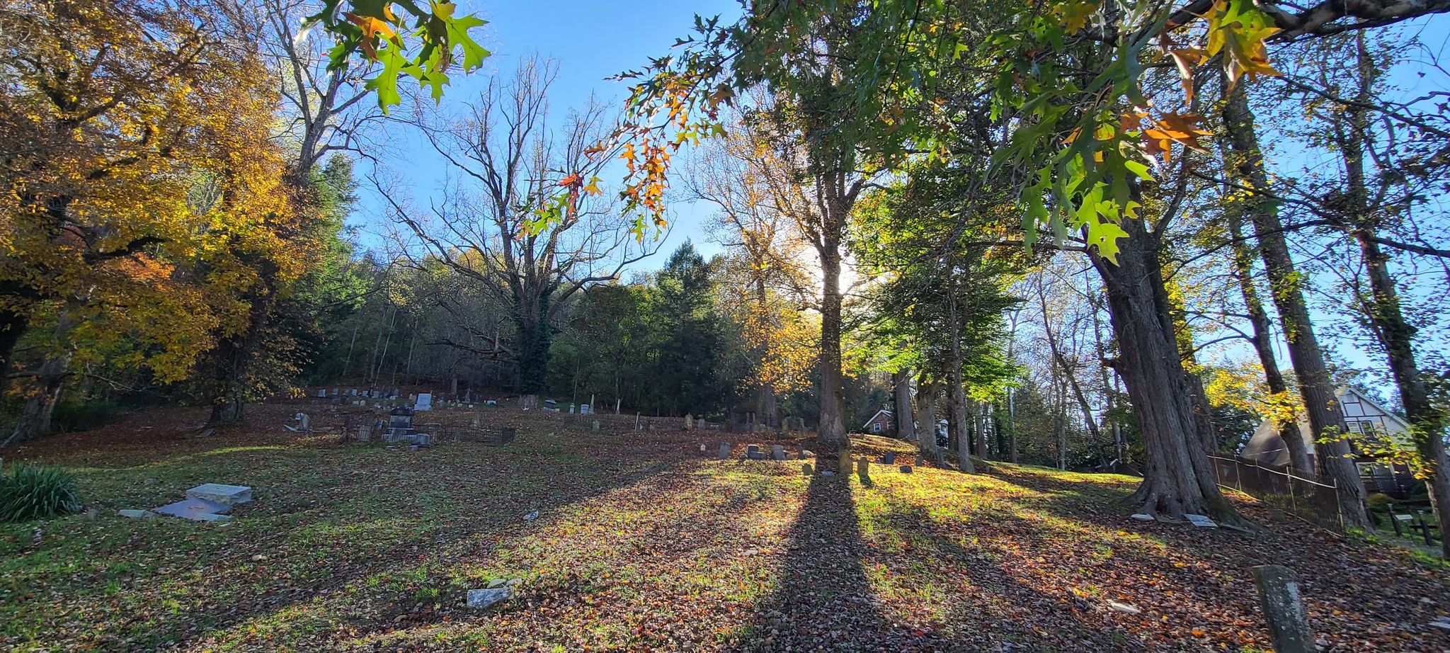 Old Hill-Arnold Cemetery from entrance