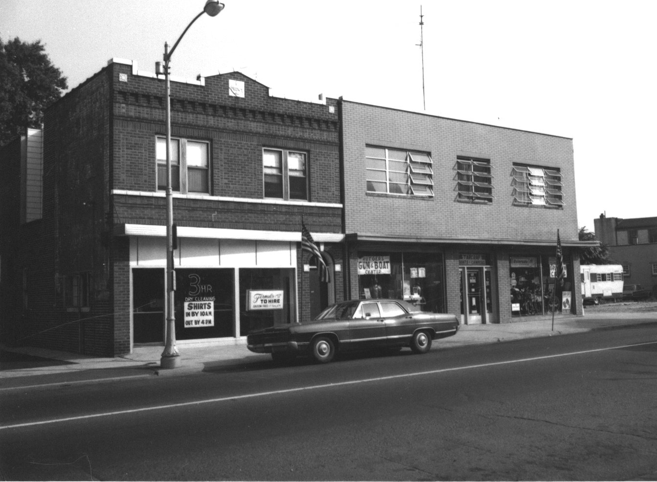 125 and 127 Raritan Avenue in 1972