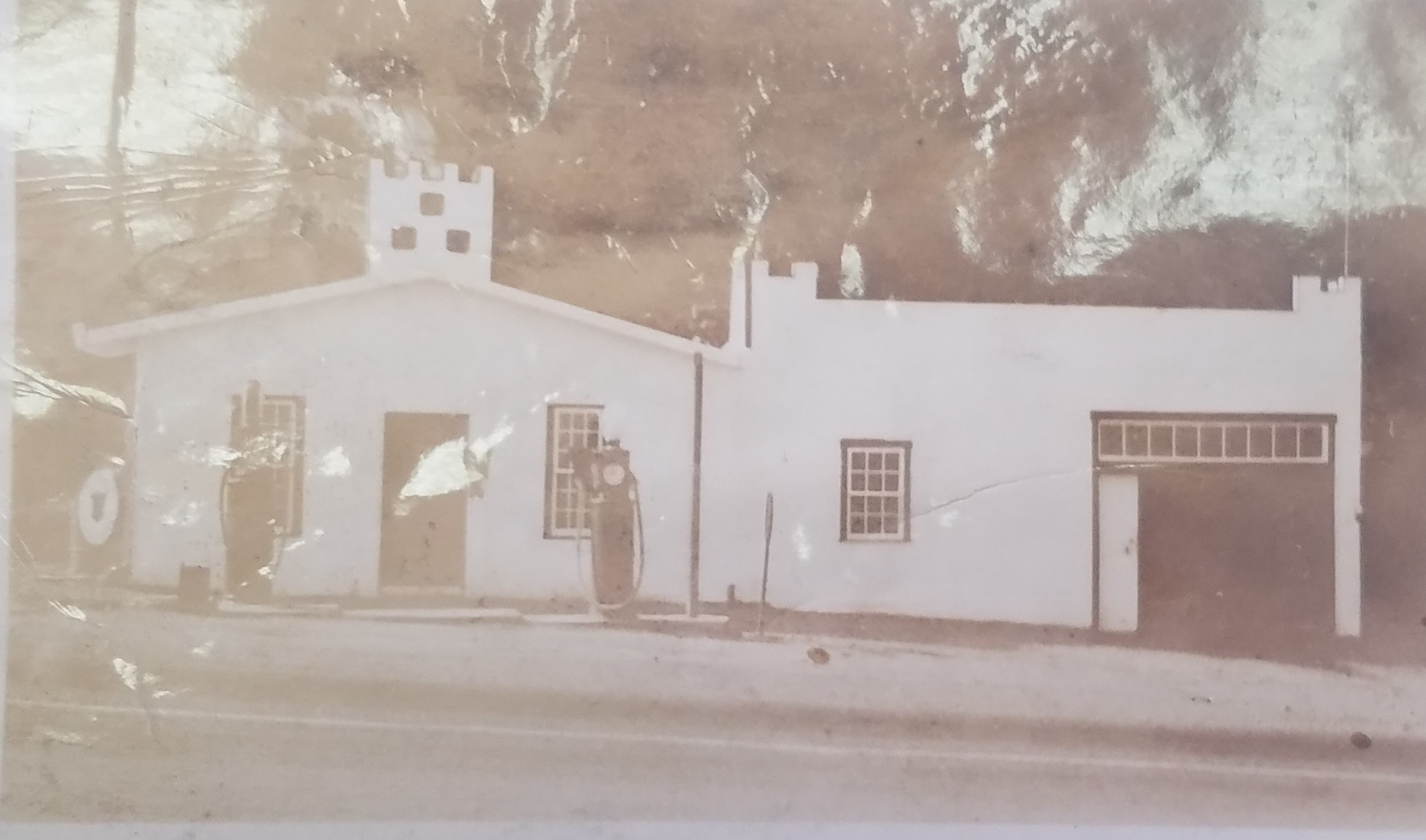 The gas station Paulson built after purchasing the property. Photo courtesy of the Lincoln Highway Heritage Corridor.