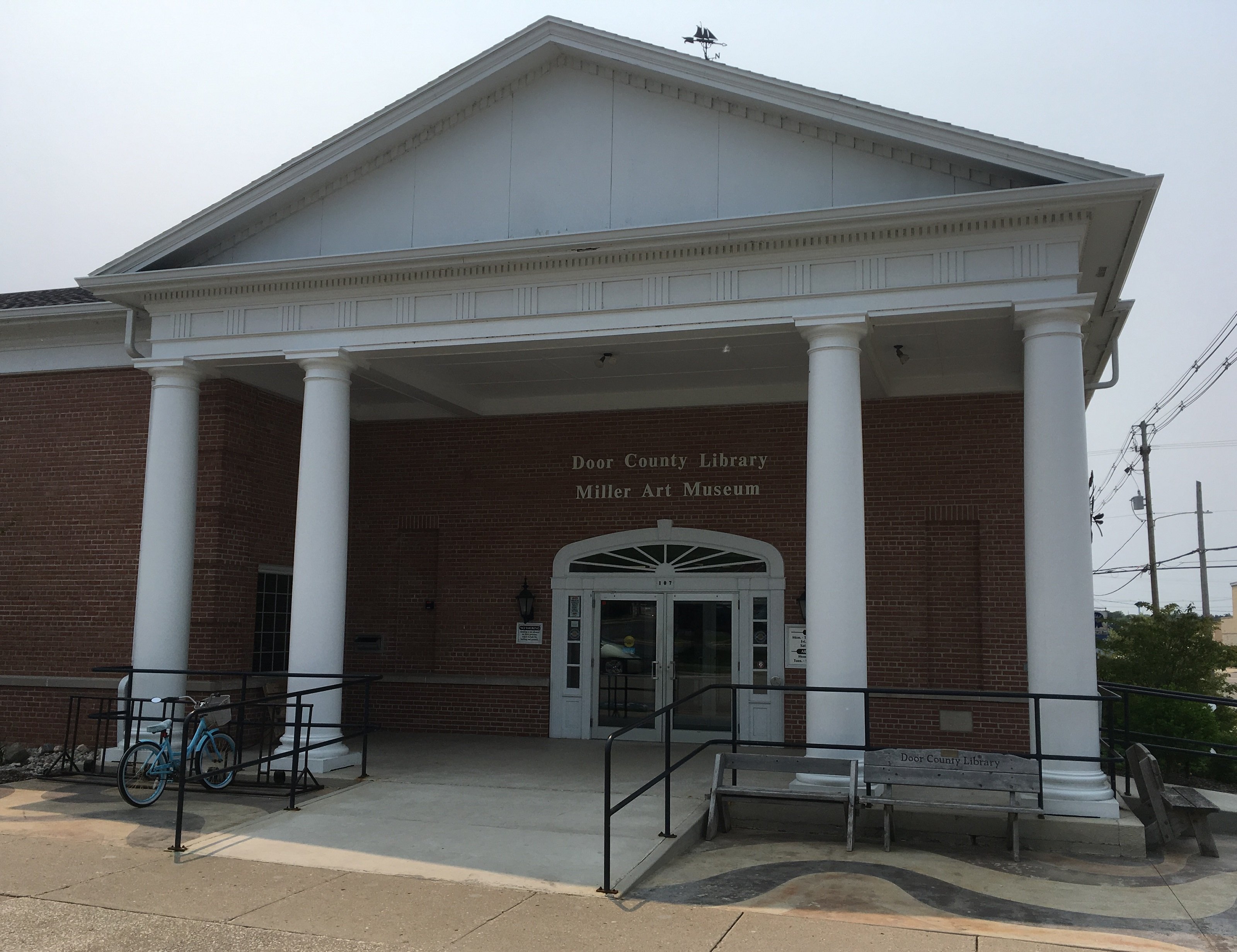 DOOR COUNTY LIBRARY STURGEON BAY BRANCH Clio