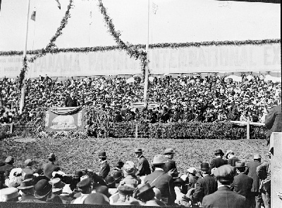 President Taft speaking in 1911 at the Polo Fields for the groundbreaking of the 1915 Panama-Pacific International Exposition, an event which ended up being moved to another location in the city