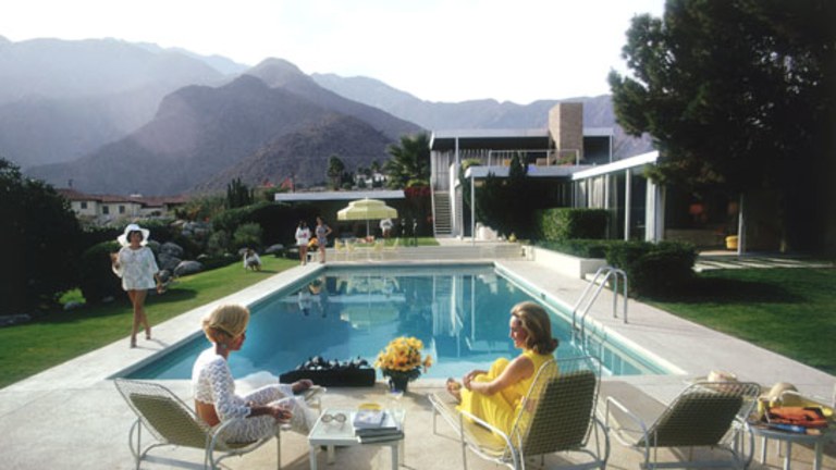 Slim Aarons' Famous Photo "Poolside Gossip" Taken at the Kaufmann House