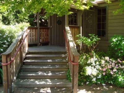 Entryway to the Berkeley Piano Clubhouse
