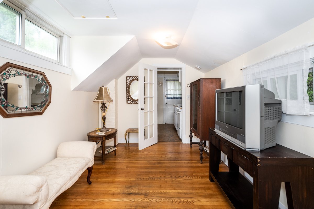 Skinny House Interior