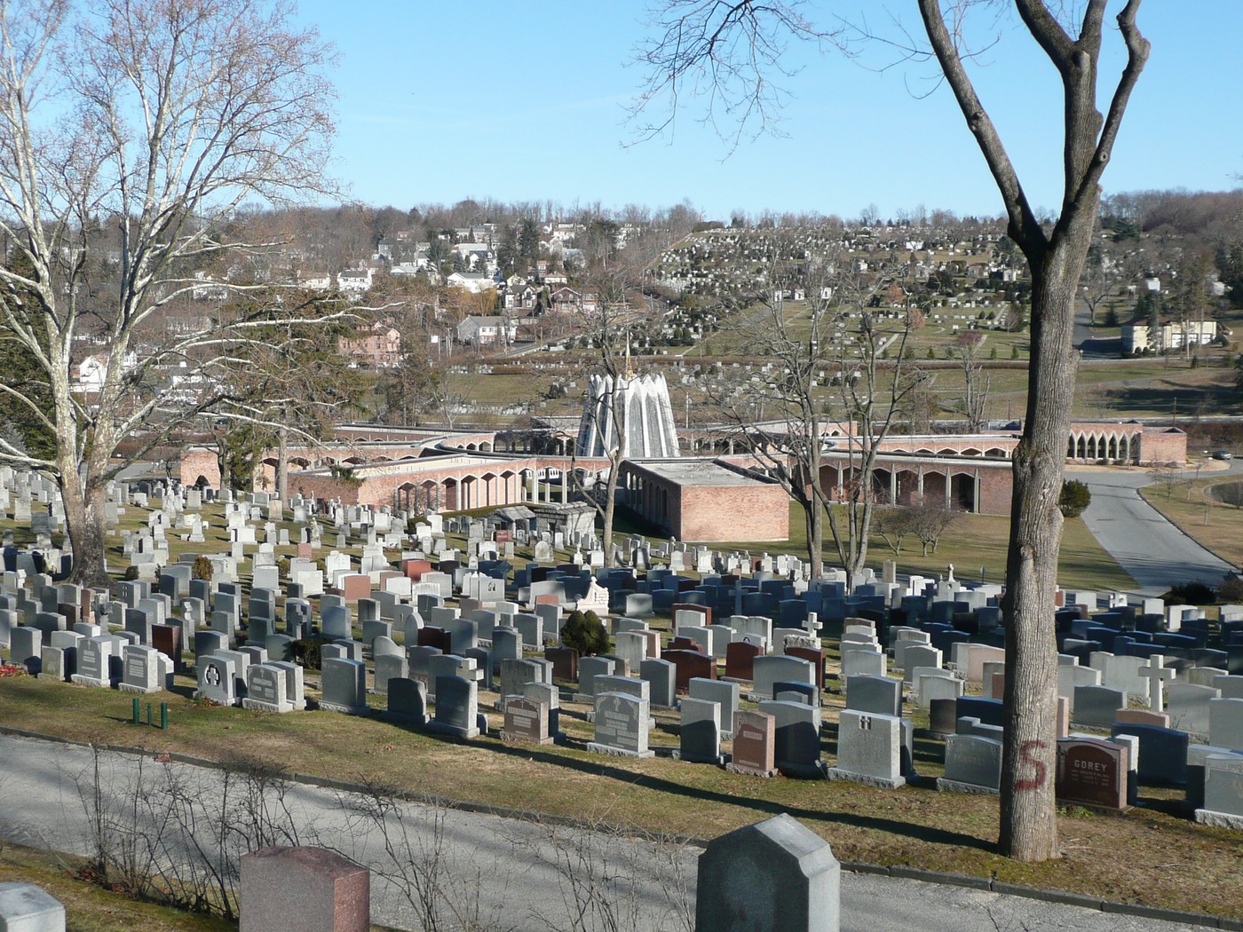 Babe Ruth and other famous people buried at Gate of Heaven