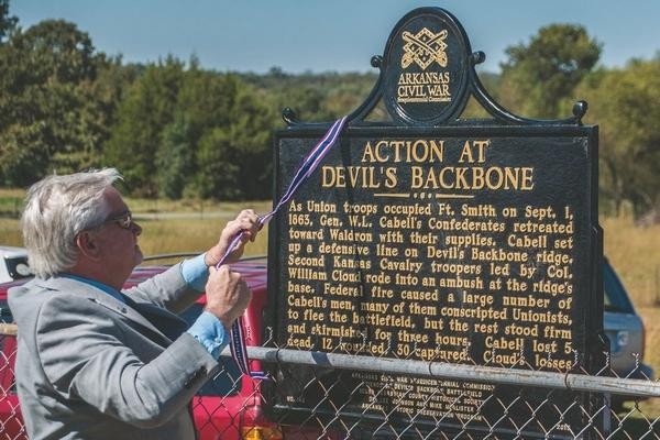 How to Tell the Yankees from the Rebels! Historical Marker