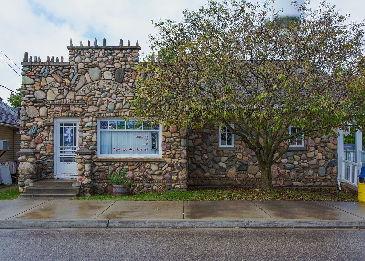 Climax Post Office Building (Lawrence Memorial Library) Clio
