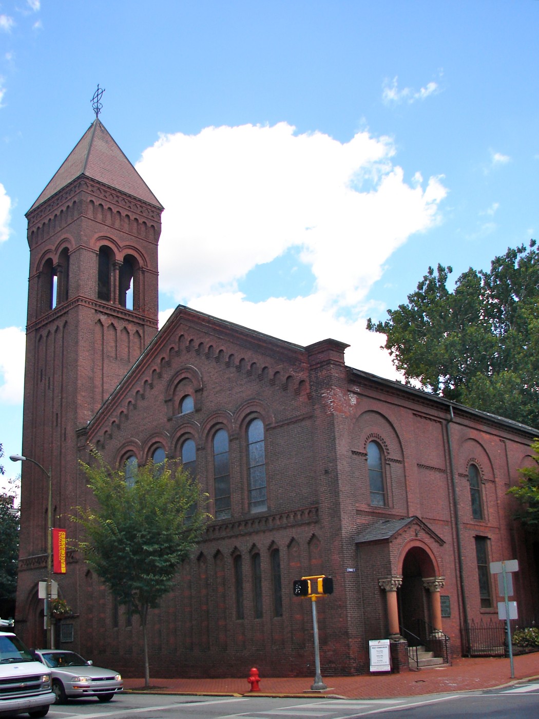 churches in lancaster ohio