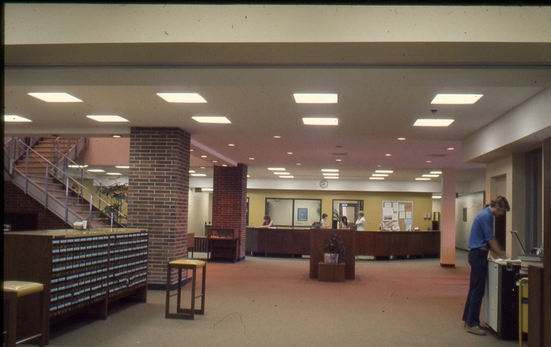 Blackwell Library Reference Desk, circa 1980-1999