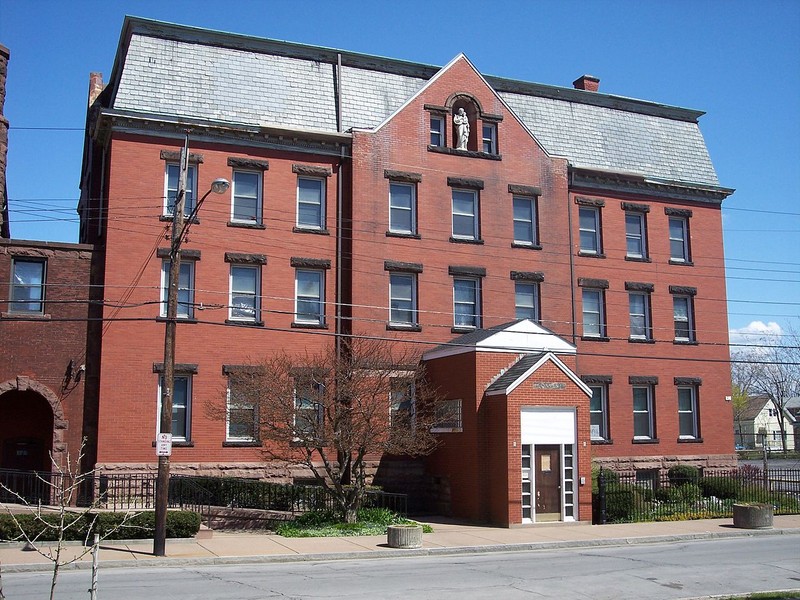 Plant, Building, Window, Sky