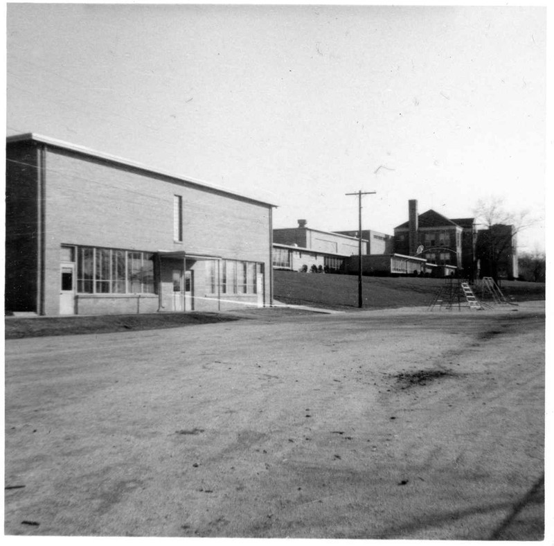 Sky, Black, Building, Land lot