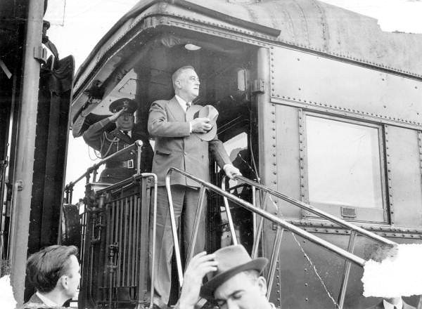 Franklin D. Roosevelt coming into Jacksonville in 1943.