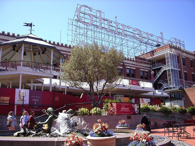 Pier 39, Fisherman's Wharf, San … – License image – 71360198