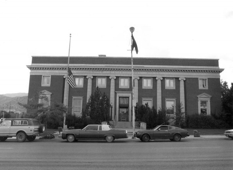 Main (W) facade of Cedar City Post Office in 1986 photo (Kolva)