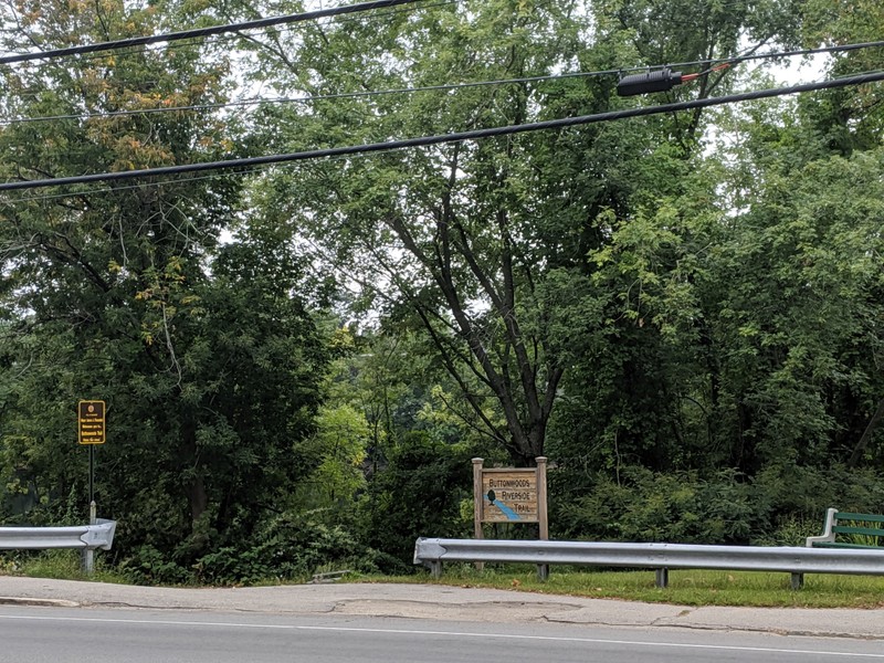 Trailhead of Buttonwoods Riverside Trail