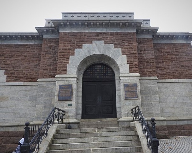 Sky, Door, Building, Stairs