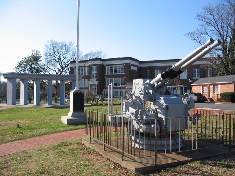 The WWII US Navy 40mm Antiaircraft Gun, WWI Memorial Flagpole, and Fredericksburg Area War Memorial