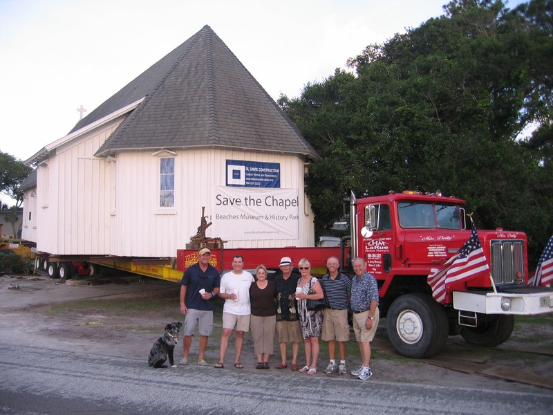 2012 move of church from Neptune Beach to Pablo History Park with campaign committee (and dog).  Note the absence of the tower.